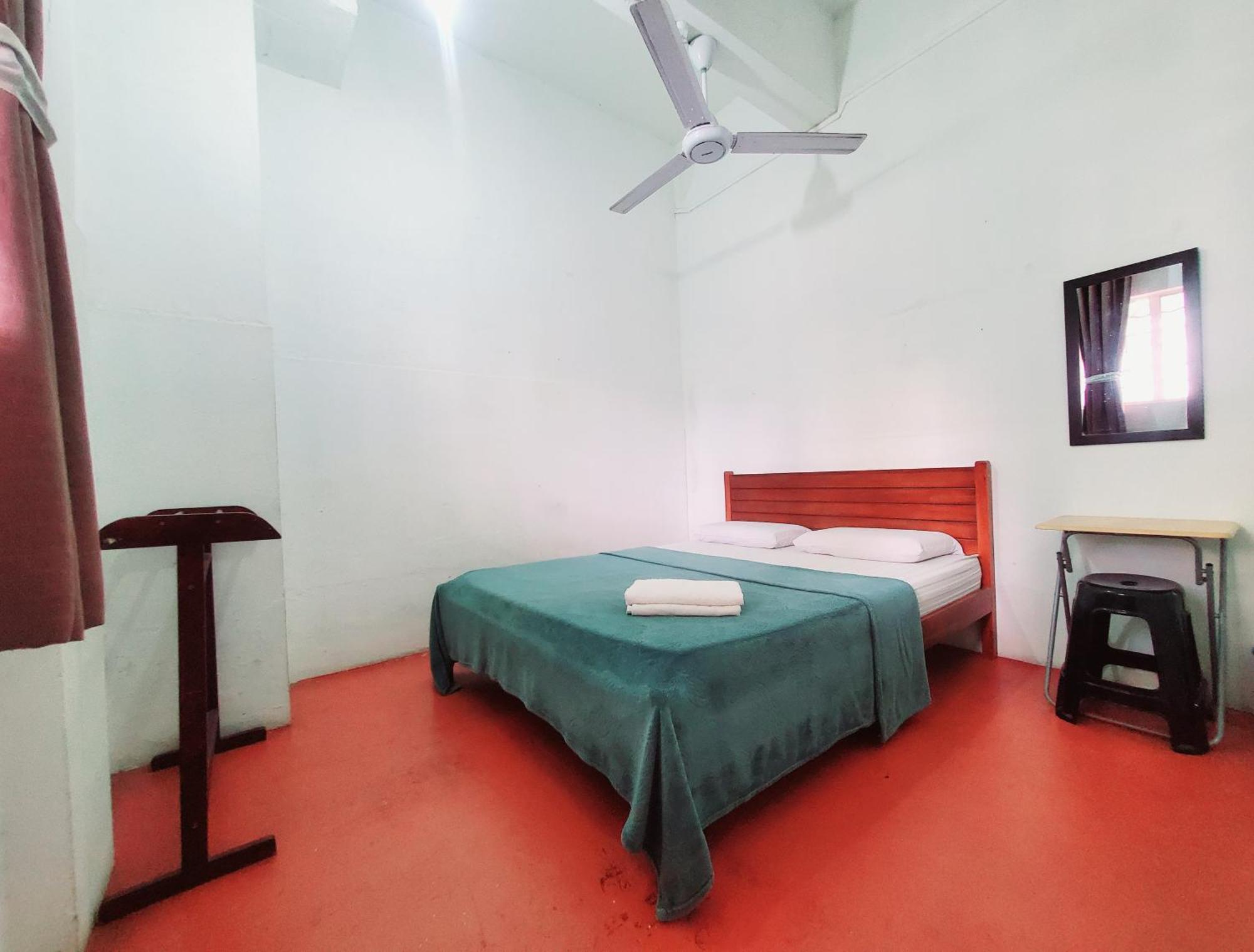 The Jesselton Cabin Sdn Bhd Kota Kinabalu Exterior photo