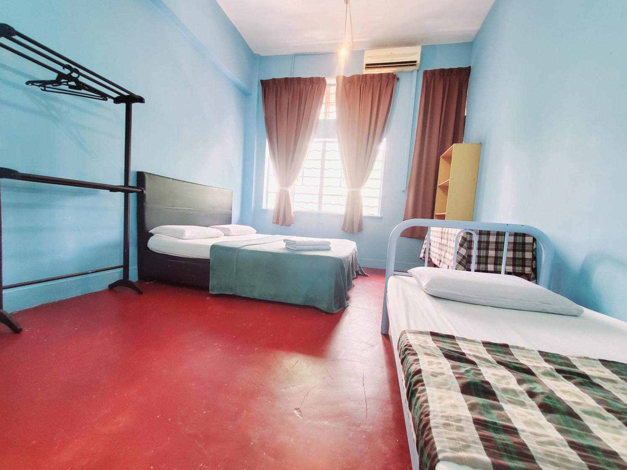 The Jesselton Cabin Sdn Bhd Kota Kinabalu Exterior photo